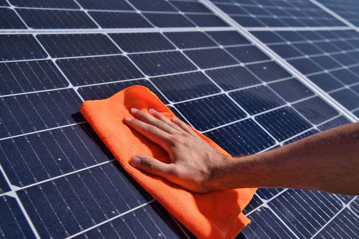 Entretien panneaux solaires Étampes
